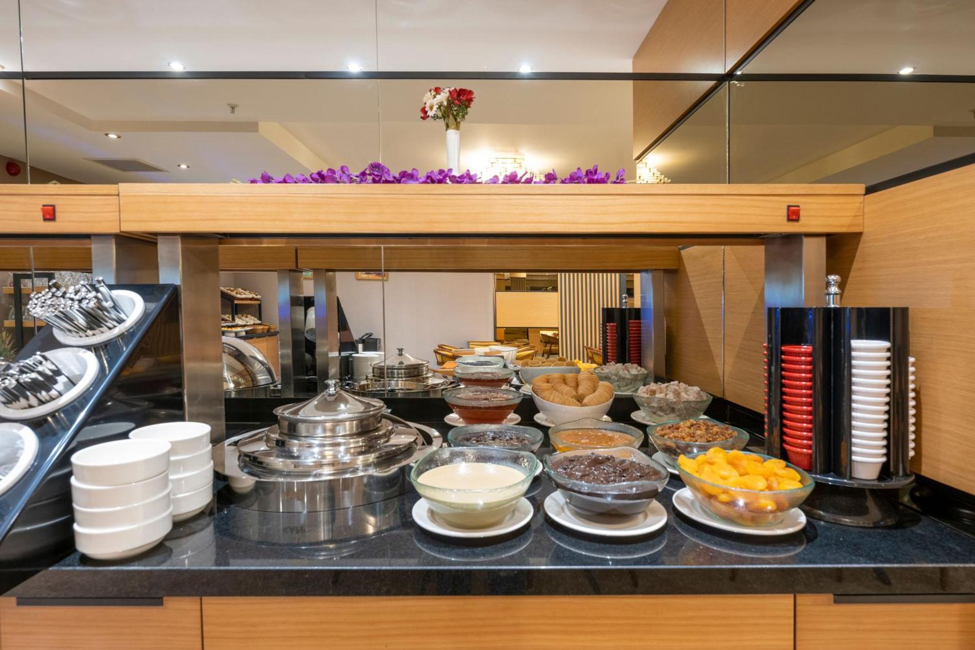Freya Hotel Истанбул Екстериор снимка