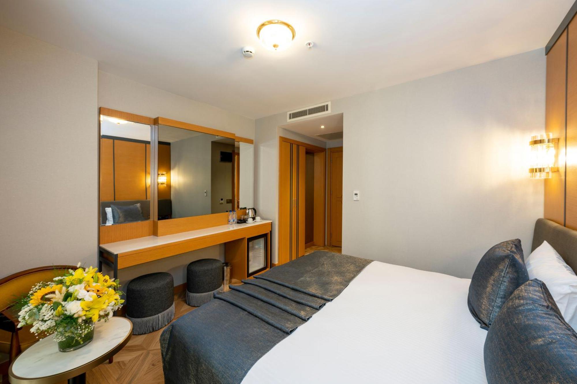 Freya Hotel Истанбул Екстериор снимка